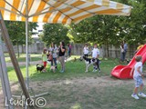 Aspettando nel parco giochi